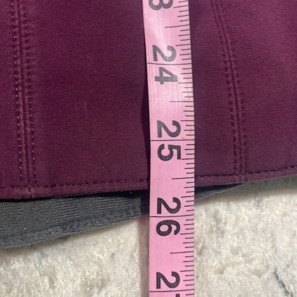 Mountain Hardware jacket women's Medium wine colored - Picture 9 of 9